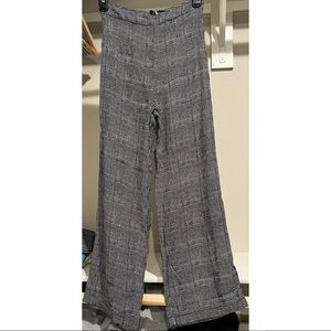 LAST CHANCE 🔸 Reformation Crop Pants